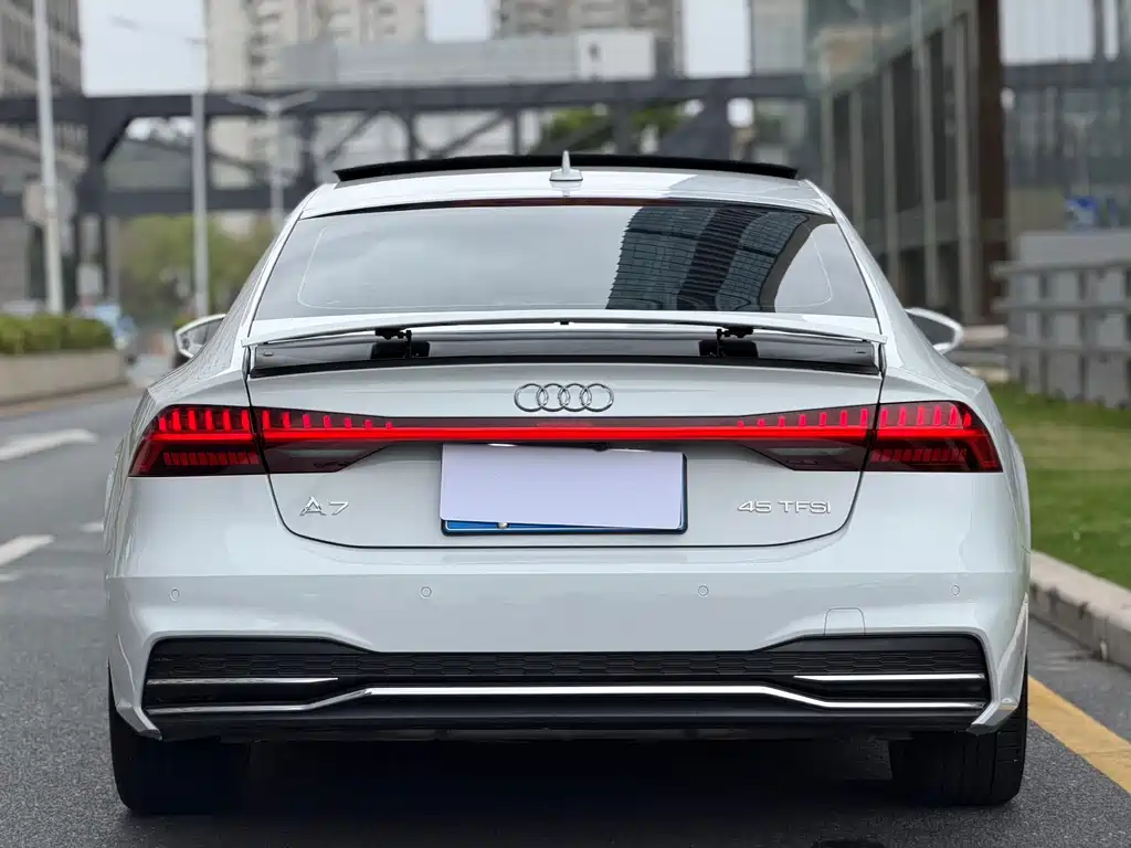 Audi A7 2020 45 TFSI Premium Selection купить на сайте DeffCars