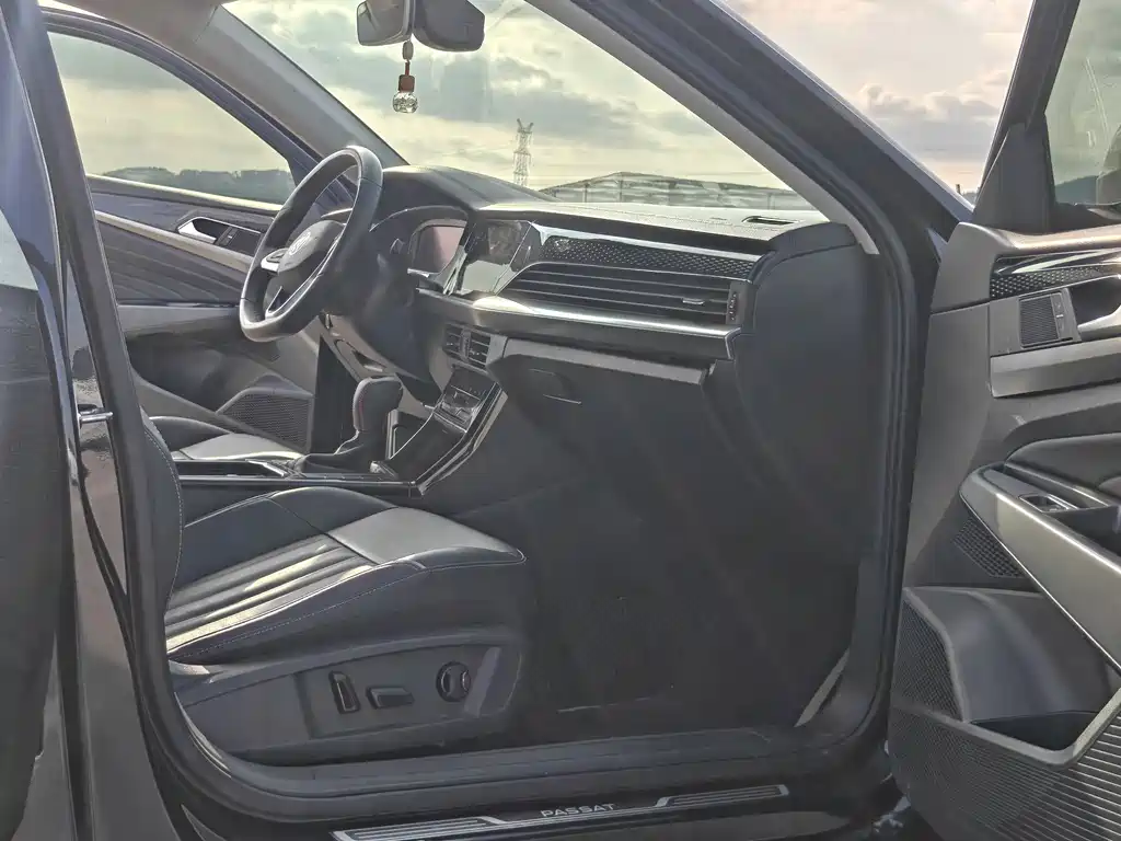 Passat 2022 330TSI Starry Sky Elite Edition купить на сайте DeffCars