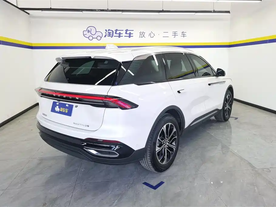 Voyager 2023 2.0T four-wheel drive premium version купить на сайте DeffCars