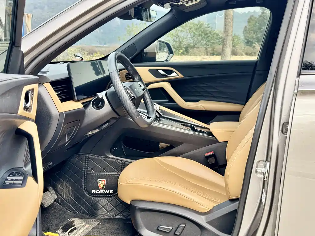 Roewe RX5 2023 1.5T luxury sliding screen version купить на сайте DeffCars