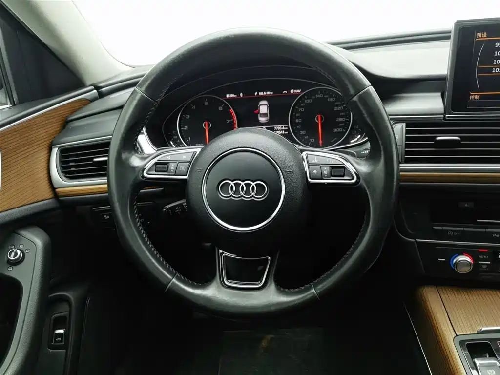 Audi A6L 2018 30th Anniversary Model 30 FSI Fashion Model купить на сайте DeffCars