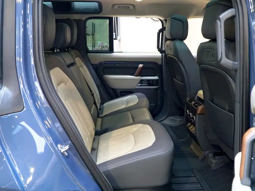 Land Rover Defender 2022 110 P400 X-DYNAMIC HSE купить на сайте DeffCars