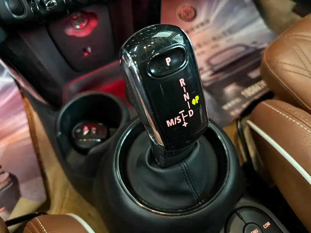 MINI 2019 1.5T COOPER Artist купить на сайте DeffCars