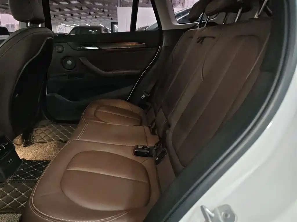 BMW X1 2019 xDrive20Li Exclusive Model купить на сайте DeffCars