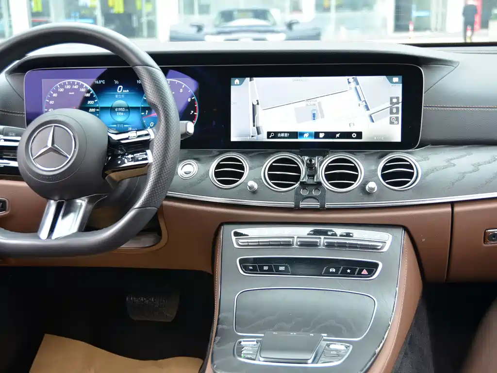 Mercedes-Benz E-Class imported 2021 facelift E 260 fashionable sports version купить на сайте DeffCars