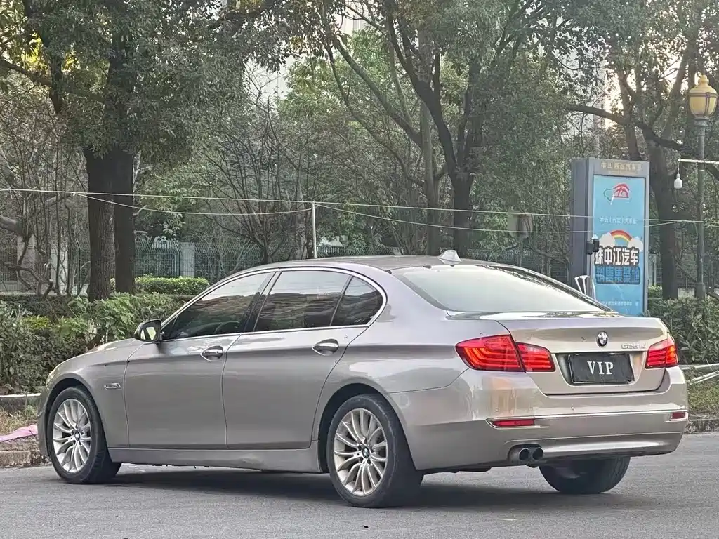 BMW 5 Series 2017 525Li Leading Model купить на сайте DeffCars