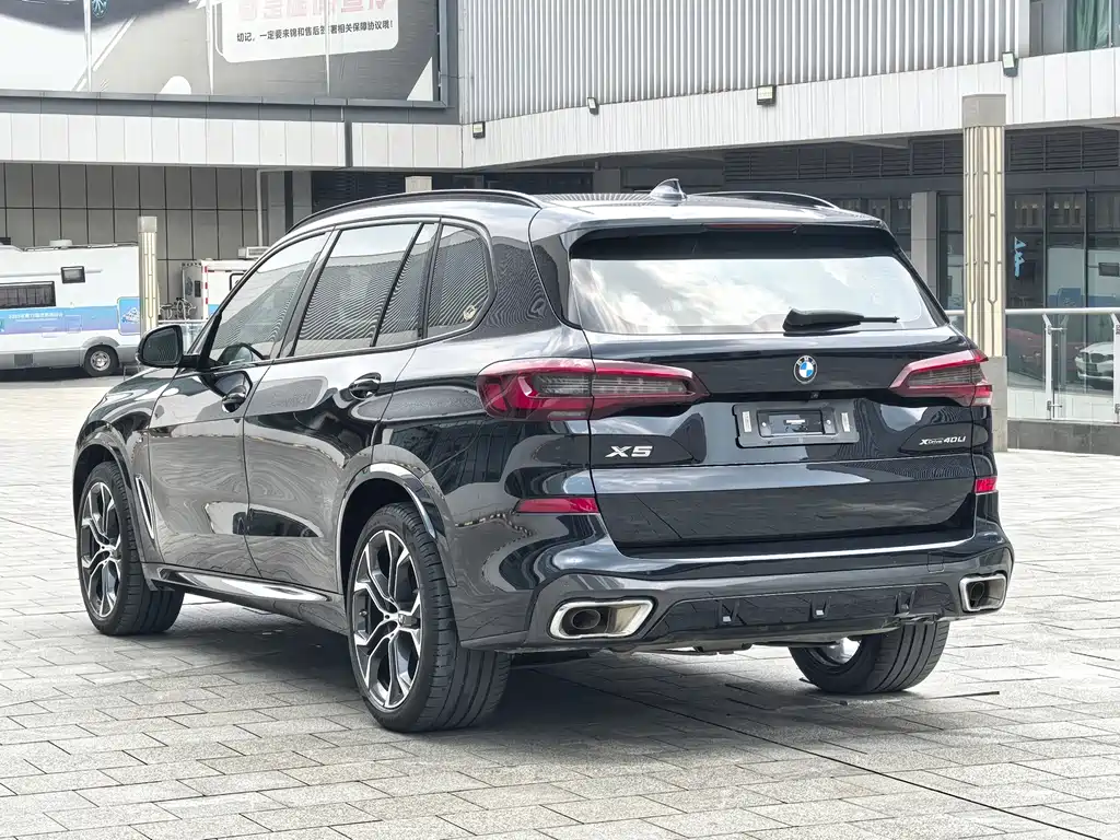 BMW X5 2022 facelift xDrive 40Li M sports package купить на сайте DeffCars