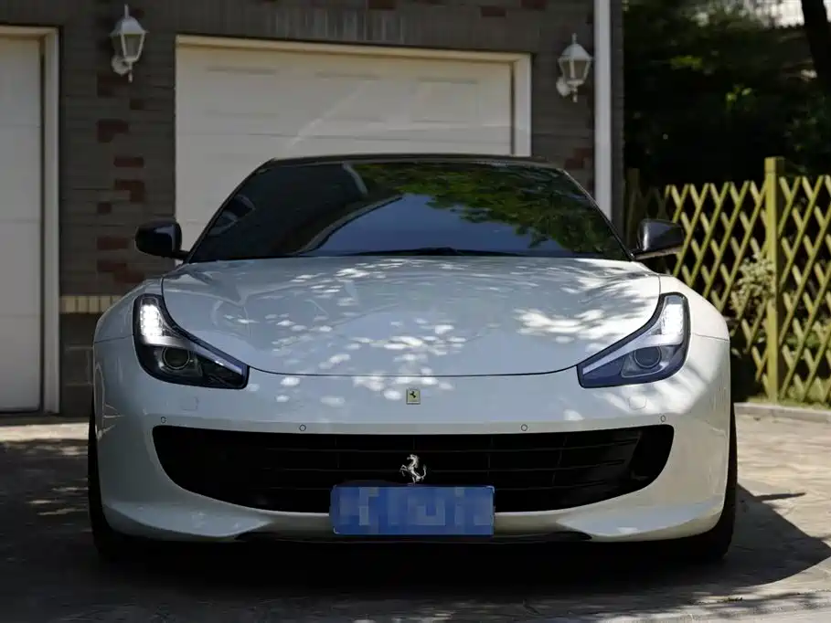 GTC4Lusso 2017 3.9T V8 купить на сайте DeffCars