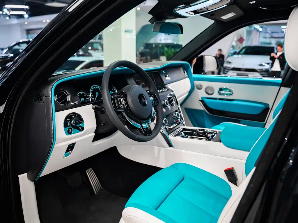 Cullinan 2018 five-seater version купить на сайте DeffCars