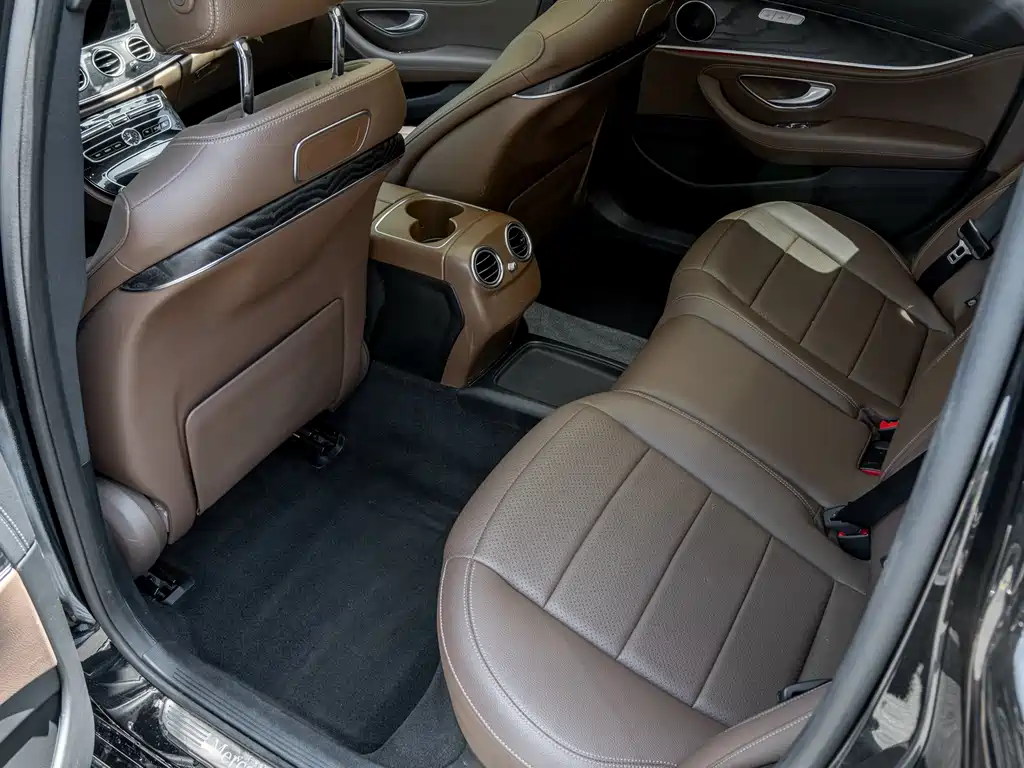 Mercedes-Benz E-Class 2016 E 300 L Sports Luxury купить на сайте DeffCars