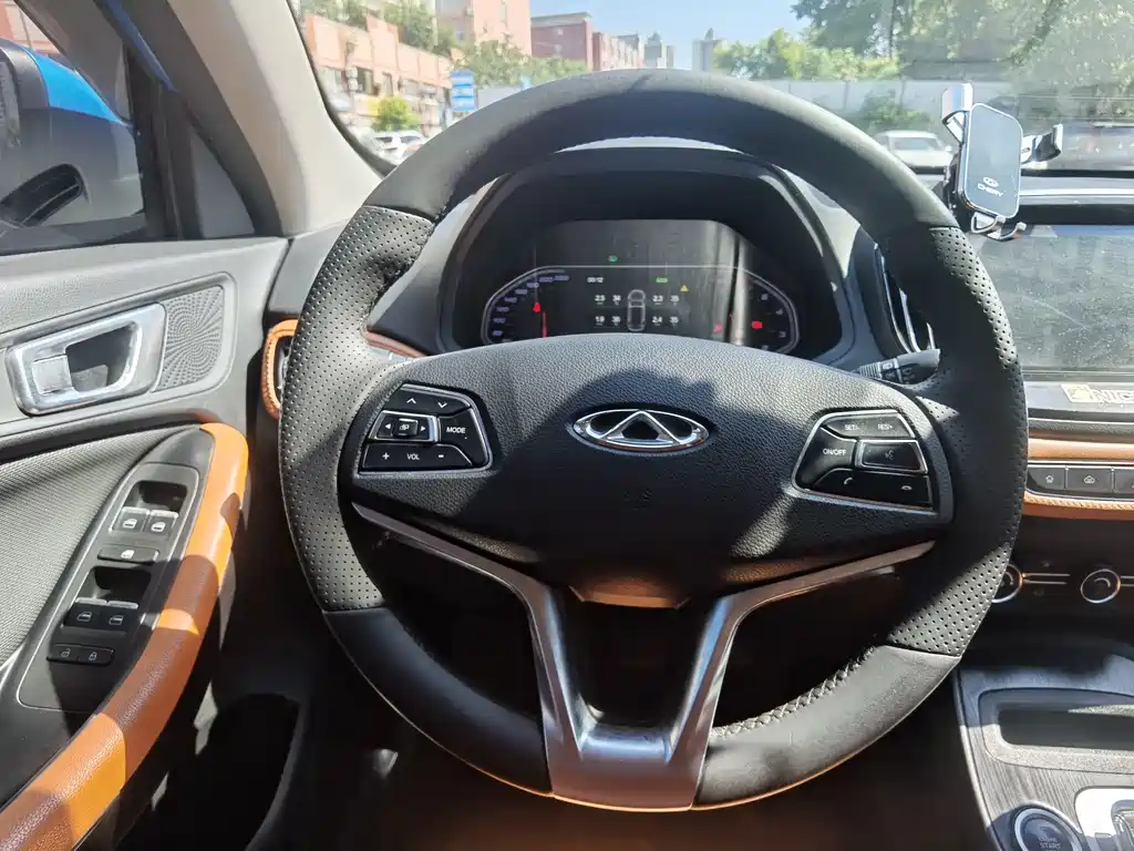 Tiggo 7 2016 2.0L CVT dazzling version купить на сайте DeffCars
