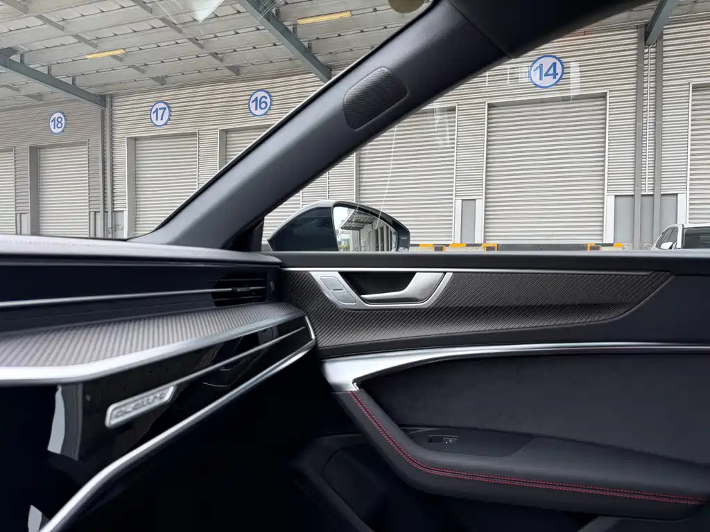 Audi RS 7 2025 RS 7 4.0T Sportback performance купить на сайте DeffCars