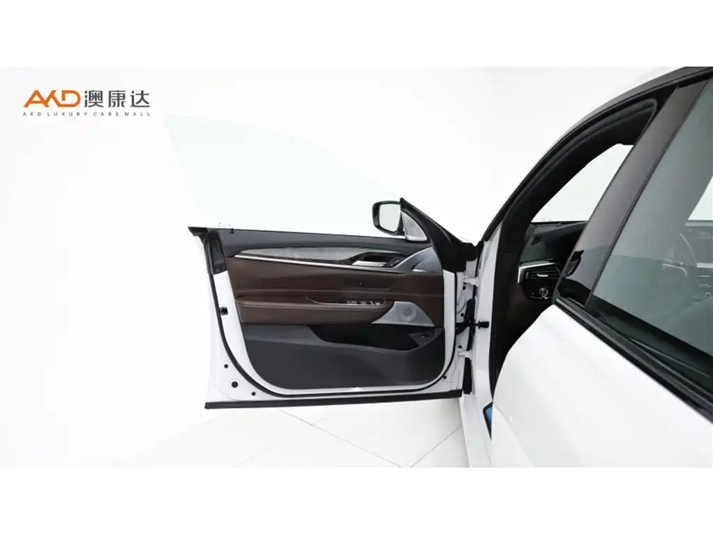 BMW 6 Series GT 2019 630i M Sports Grand Tourer Edition купить на сайте DeffCars