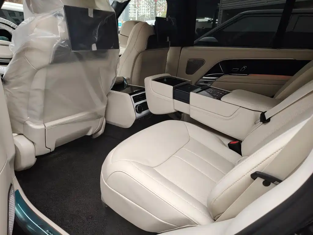 Range Rover 2026 3.0 L6 400PS AB long axis version купить на сайте DeffCars