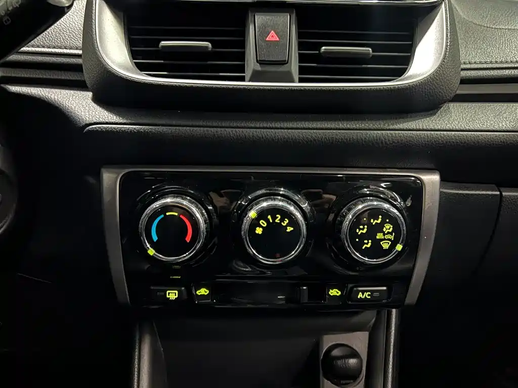 YARiS L Zhixuan 2022 model Zhixuan X 1.5L CVT leading PLUS version купить на сайте DeffCars