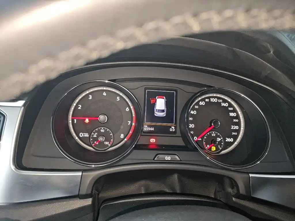 Touron 2019 330TSI 2WD Deluxe Edition National V купить на сайте DeffCars