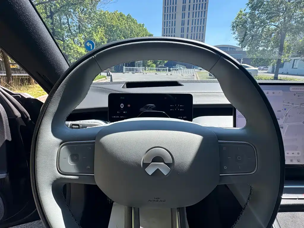 NiO ET5T 2025 100kWh Touring купить на сайте DeffCars