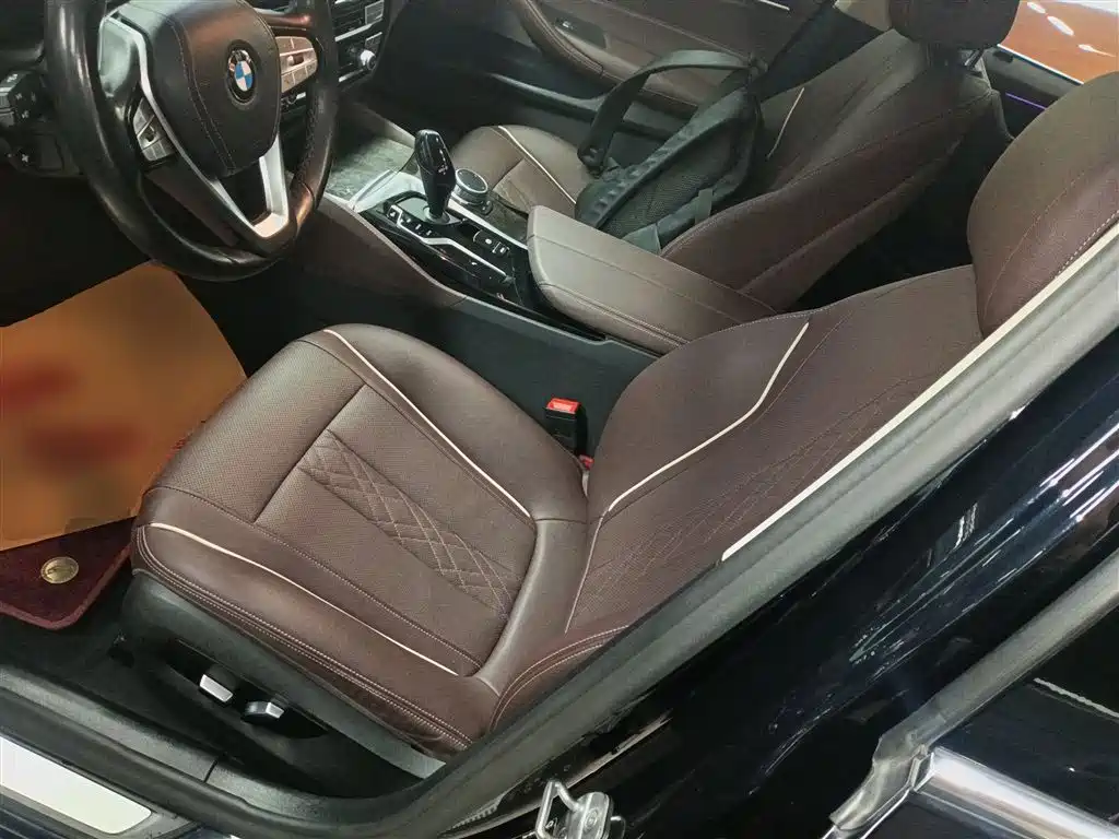 BMW 5 Series 2021 525Li Luxury Package купить на сайте DeffCars