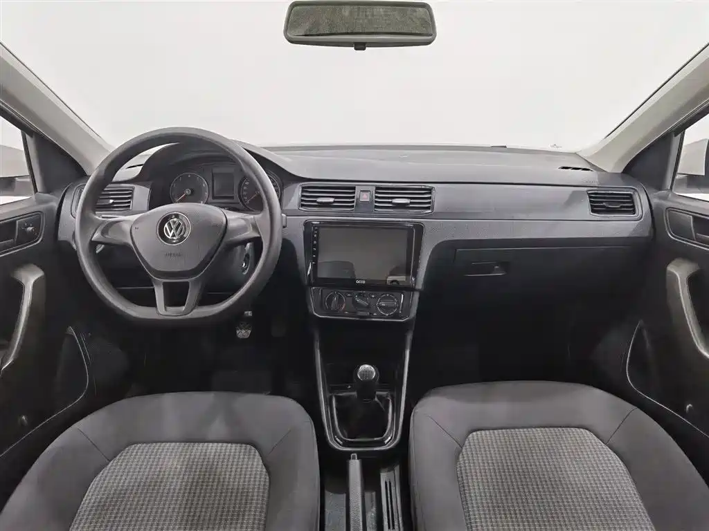 Santana 2018 1.5L Manual Fashion Edition купить на сайте DeffCars