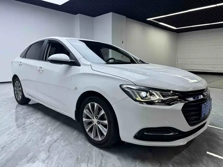Cruze 2022 320 Automatic Sunroof Edition купить на сайте DeffCars