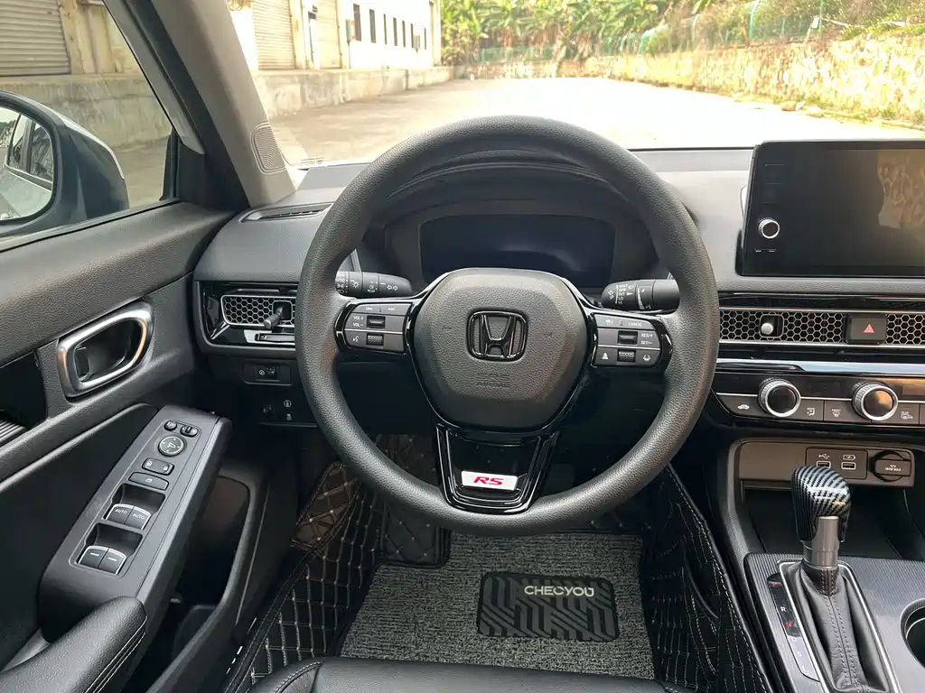 Model 2023 240TURBO CVT Leading Edition купить на сайте DeffCars
