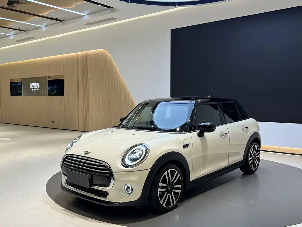 MINI 2019 1.5T COOPER Artist Five-Door Edition купить на сайте DeffCars