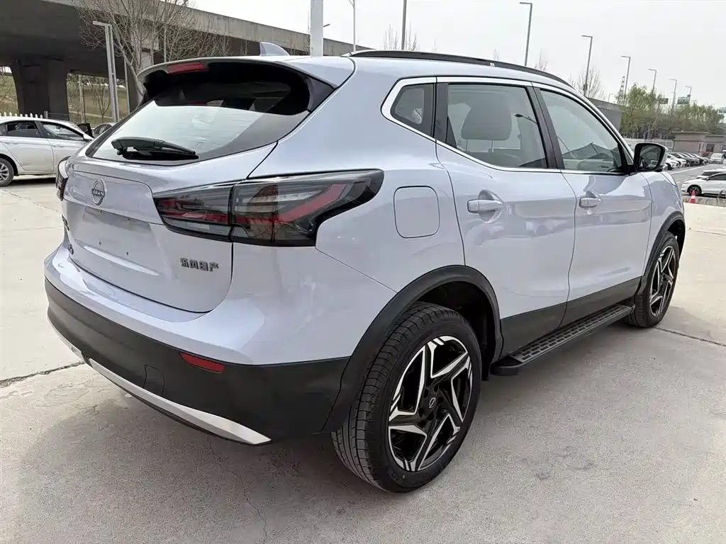 Qashqai 2025 Honor 2.0L CVT XV+ Leading Edition купить на сайте DeffCars