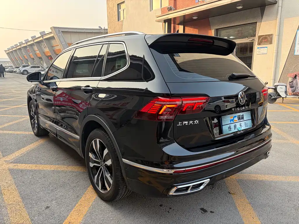 Tiguan L 2024 Outstanding Model 330TSI Automatic Two-wheel Drive R-Line Longyao Edition купить на сайте DeffCars