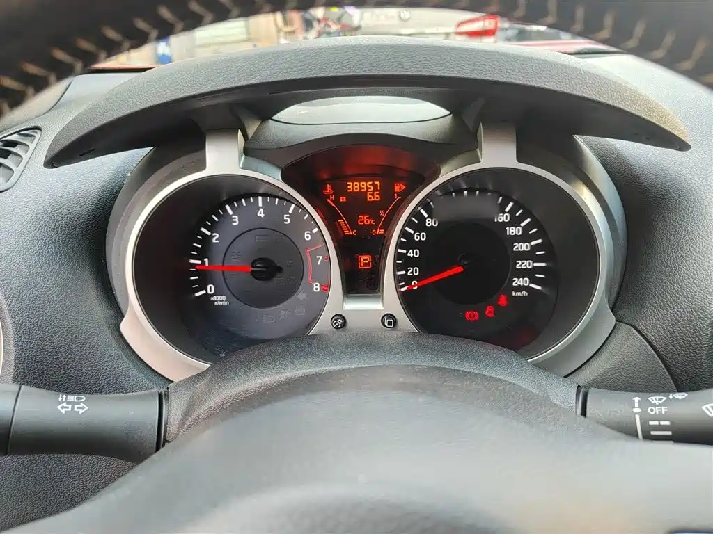 Infiniti ESQ 2014 1.6L Straightforward Edition купить на сайте DeffCars
