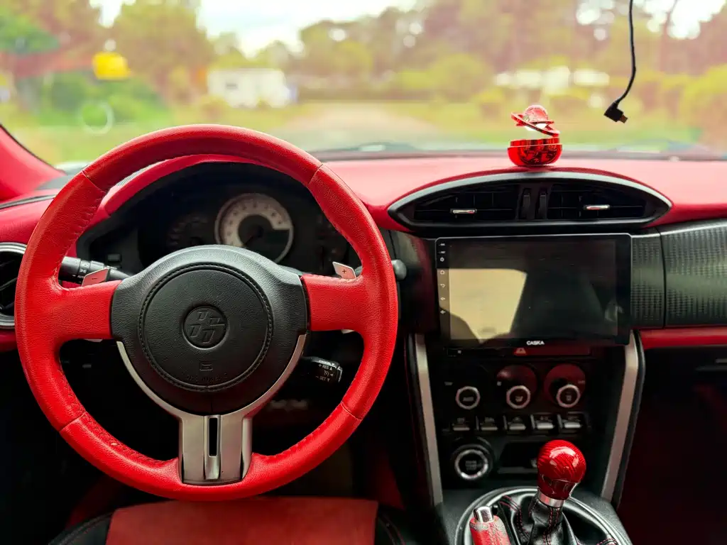 Toyota 86 2014 2.0L automatic luxury model купить на сайте DeffCars