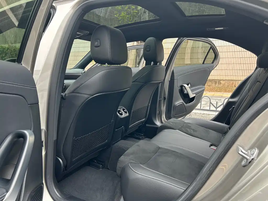 Mercedes-Benz A-Class 2020 Facelift A 200 L Sports Sedan Fashionable купить на сайте DeffCars