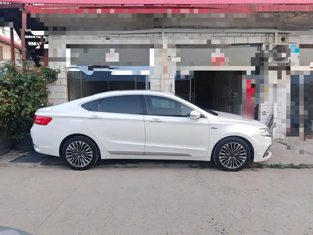 Borui (Emgrand) 2017 1.8T Flagship 4G Edition купить на сайте DeffCars