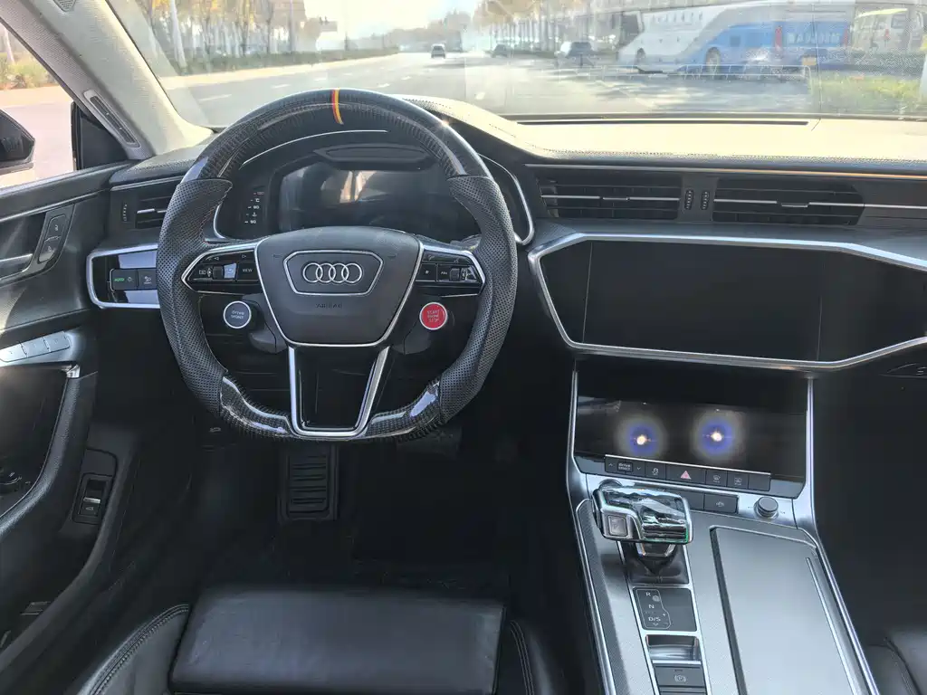 Audi A7 2021 45 TFSI Premium Selection купить на сайте DeffCars