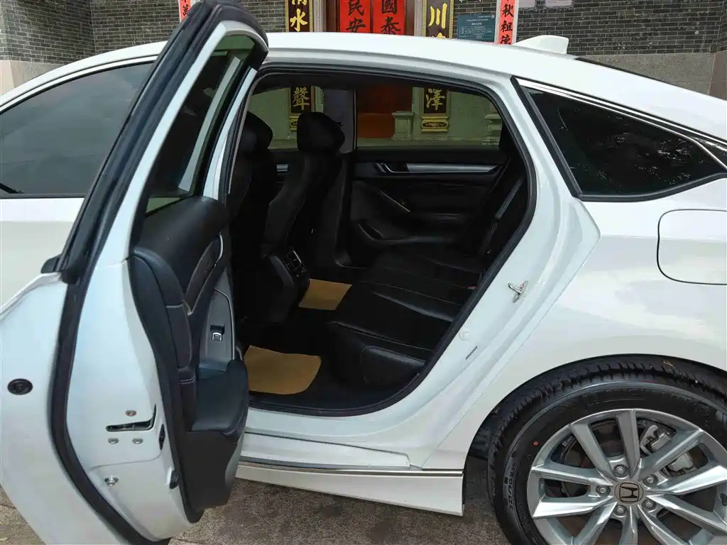 Accord 2022 260TURBO Deluxe Edition купить на сайте DeffCars