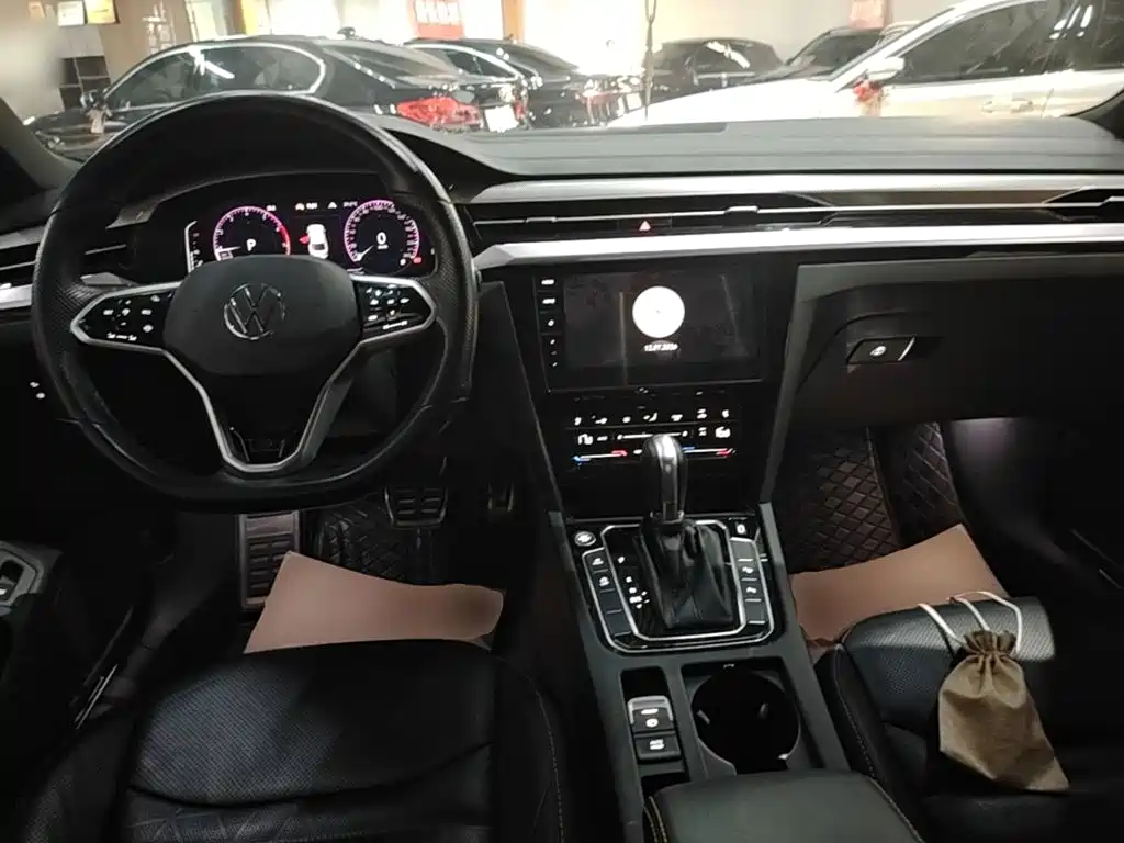 FAW-Volkswagen CC 2021 380TSI eye-catching version купить на сайте DeffCars