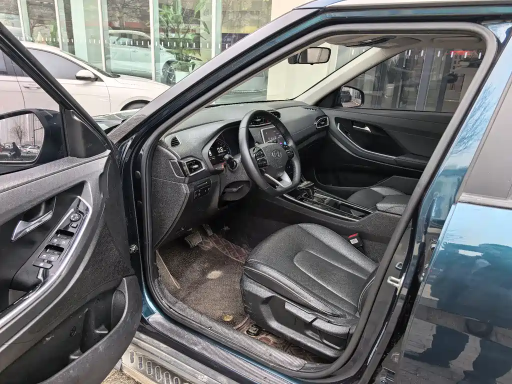 Beijing Hyundai ix25 2020 1.5L CVT GLS Intelligent купить на сайте DeffCars