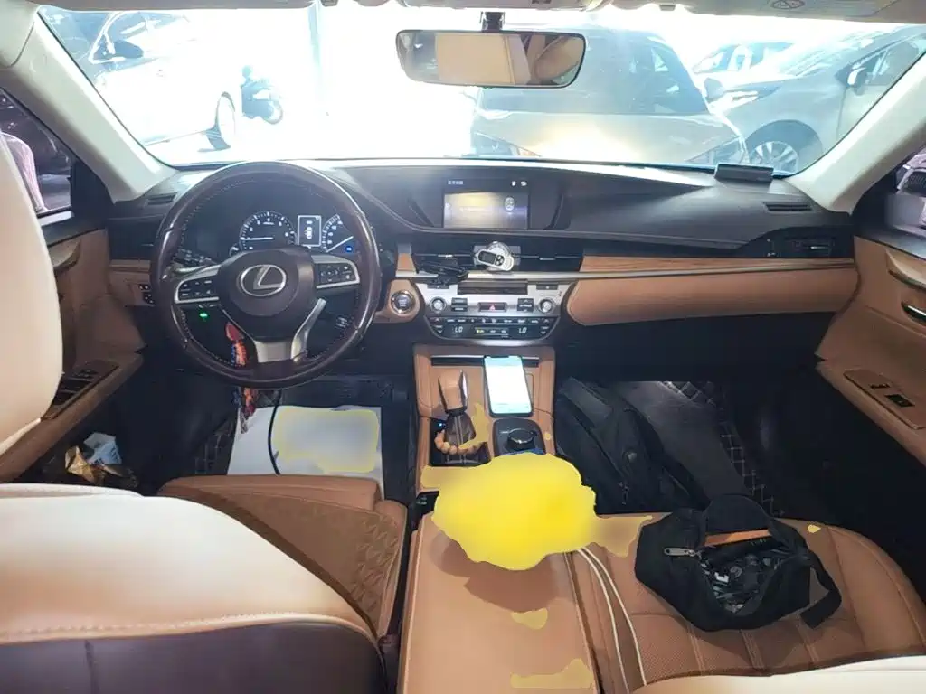 Lexus ES 2015 200 Elite Edition купить на сайте DeffCars