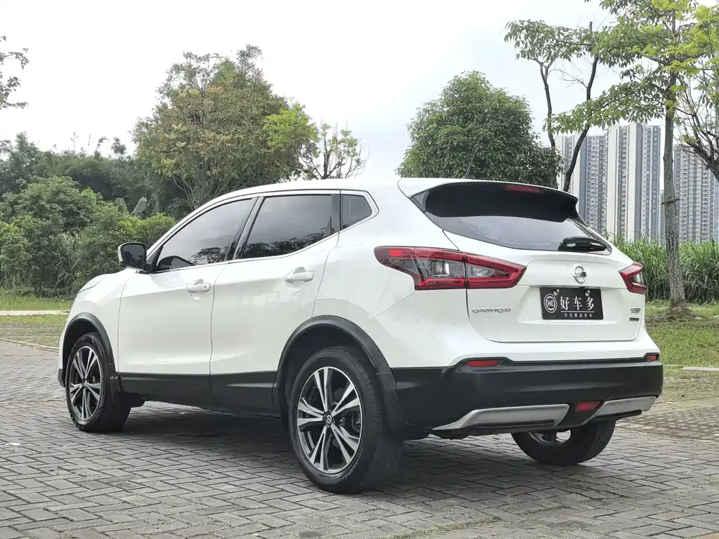 Qashqai 2019 2.0L CVT Deluxe Edition купить на сайте DeffCars