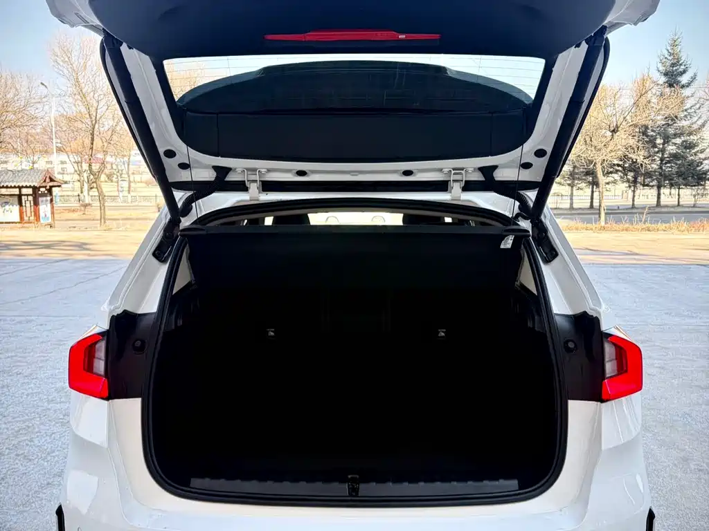 BMW X1 2023 sDrive20Li X Design Package купить на сайте DeffCars