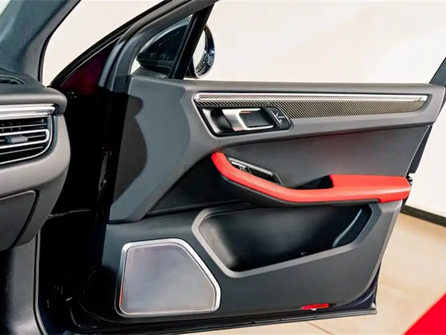 Macan 2021 Macan 2.0T купить на сайте DeffCars