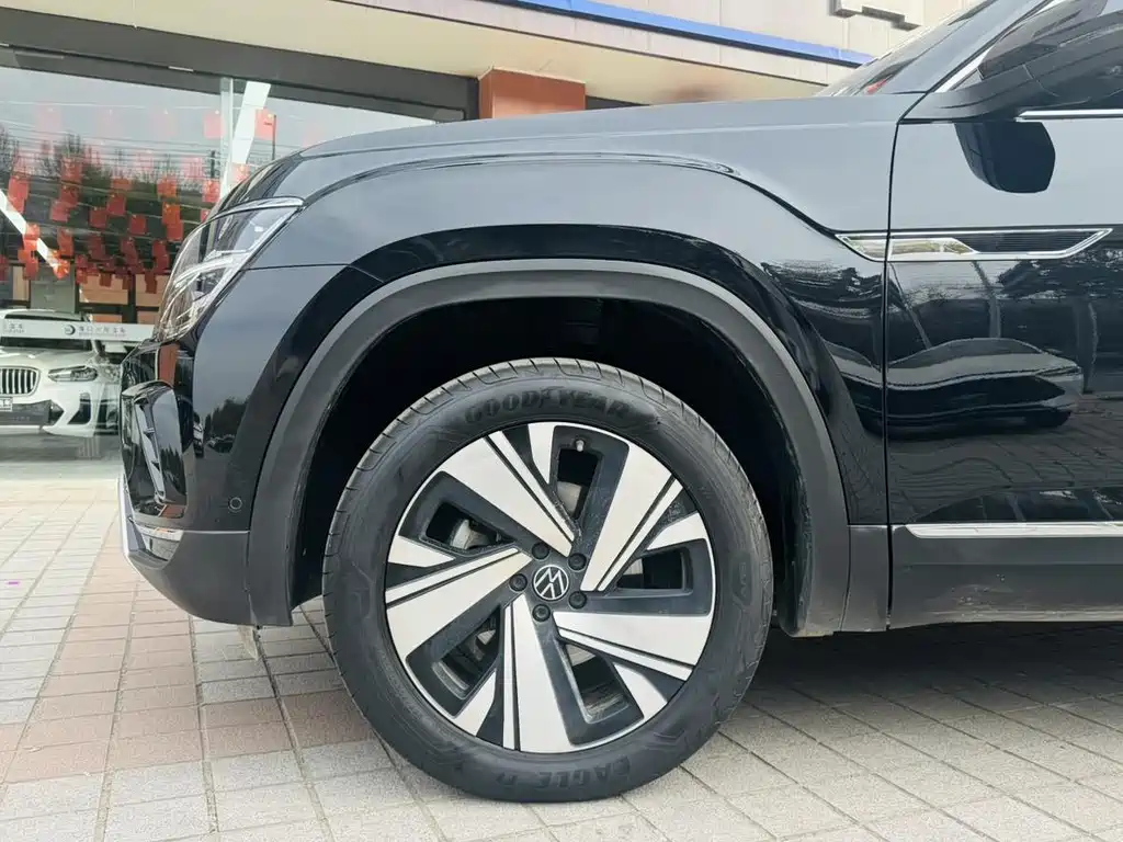 Touron 2024 380TSI four-wheel drive luxury version купить на сайте DeffCars