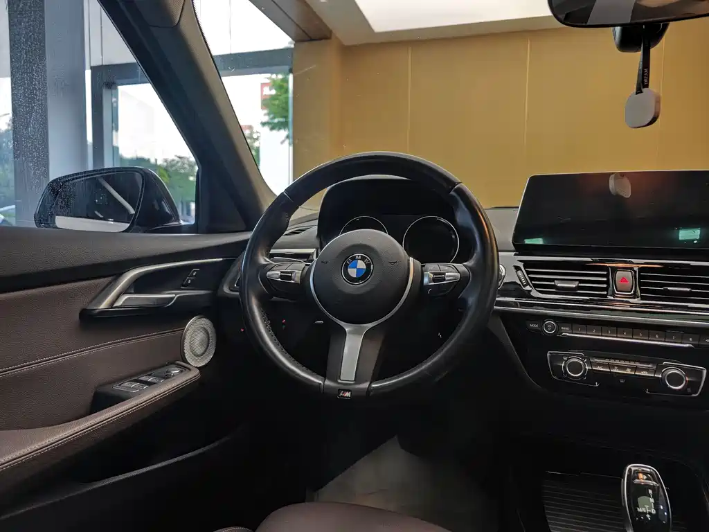 BMW 1 Series 2021 facelift 120i M Sports Night Edition купить на сайте DeffCars