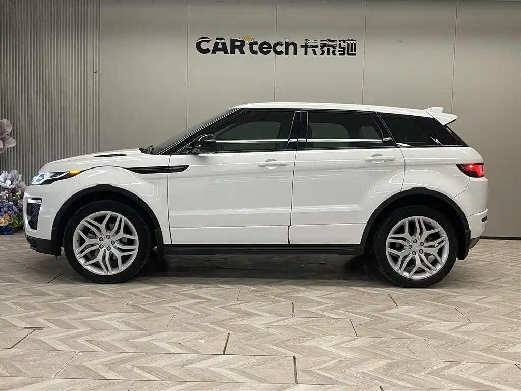 Range Rover Evoque 2018 240PS HSE DYNAMIC Actuated Edition купить на сайте DeffCars