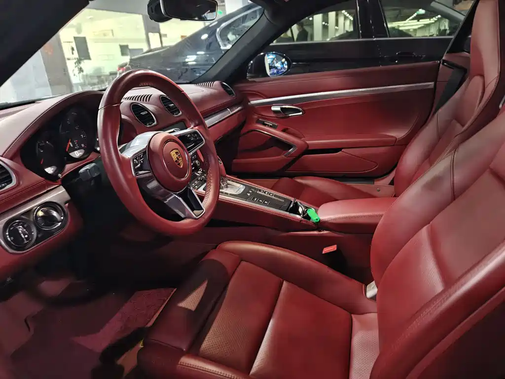 Porsche 718 2018 Cayman 2.0T купить на сайте DeffCars
