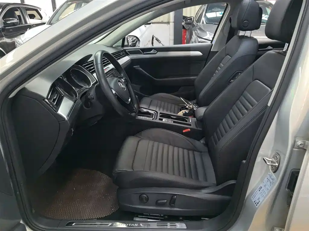 Magotan 2018 330TSI DSG leading model купить на сайте DeffCars
