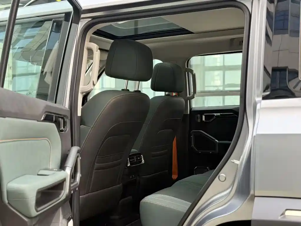 Jietu Traveler 2023 2.0T four-wheel drive crossover PRO купить на сайте DeffCars