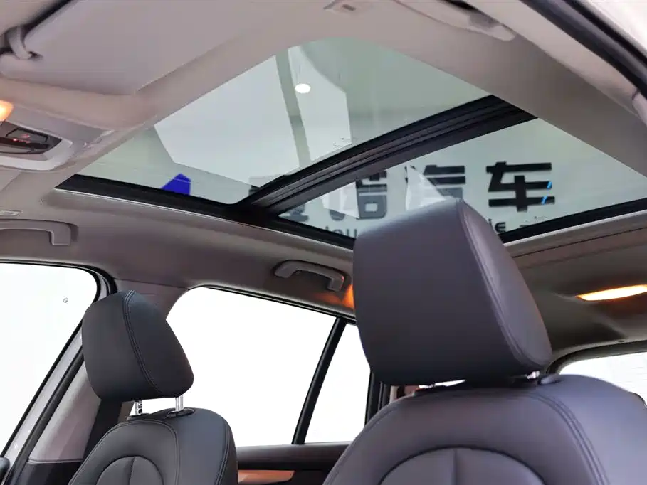 BMW 2 Series Multipurpose Station Wagon 2019 220i Leading Model купить на сайте DeffCars