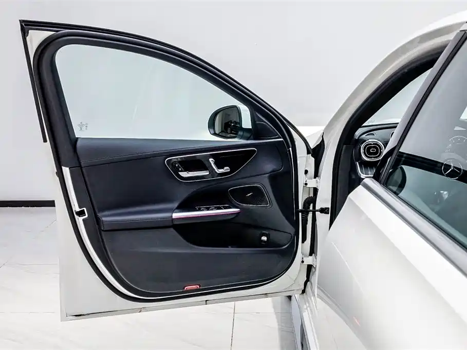 Mercedes-Benz C-Class 2022 facelift C 260 L sports version купить на сайте DeffCars