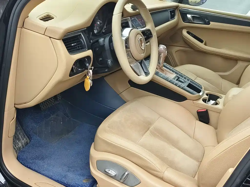 Macan 2017 Macan 2.0T купить на сайте DeffCars