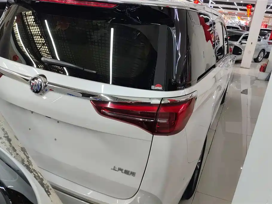 Buick GL8 2023 ES Lu Zun Exclusive Model купить на сайте DeffCars